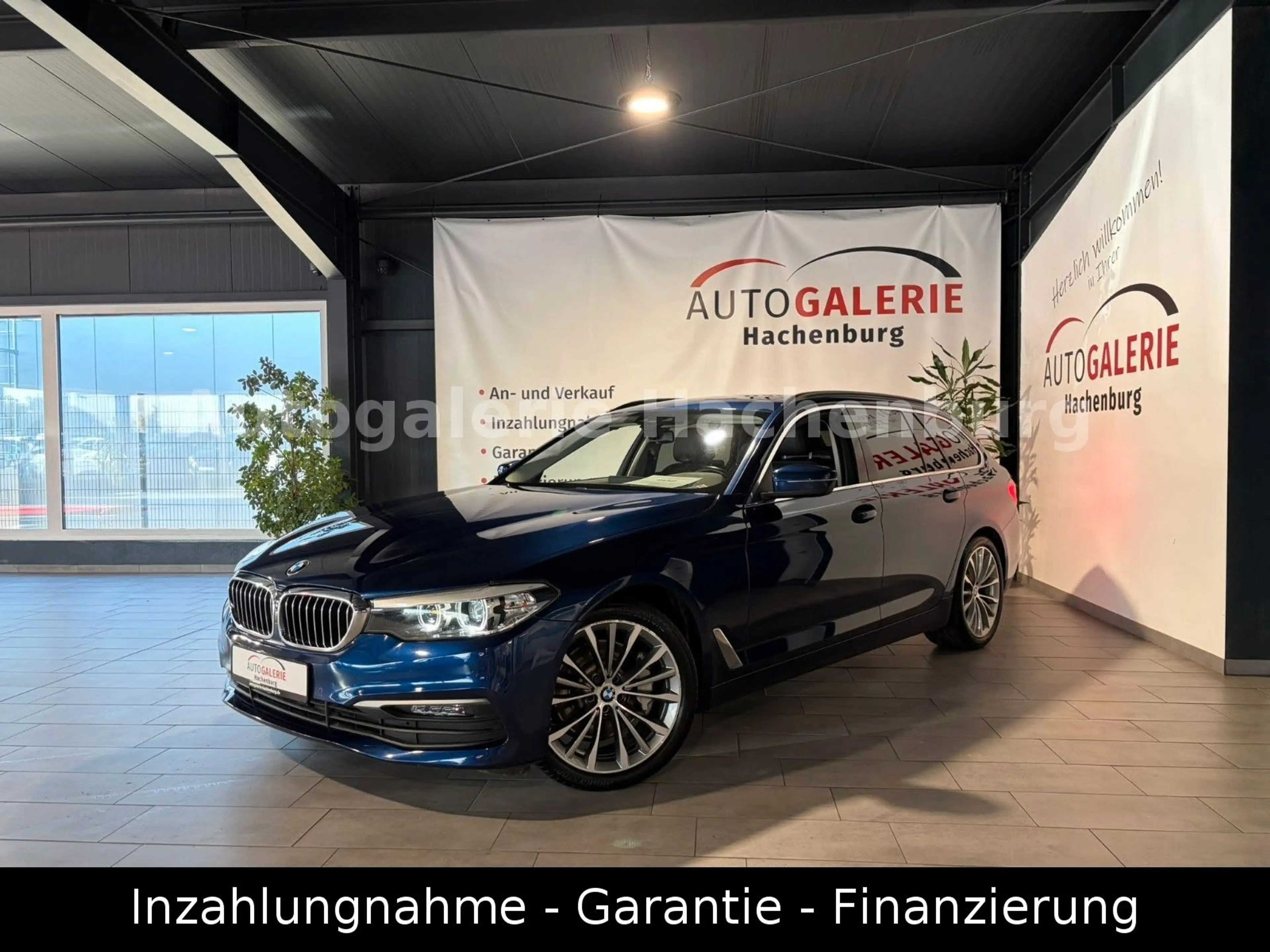 BMW 530 i xDrive Touring Individual/nahe VOLL/GARANT