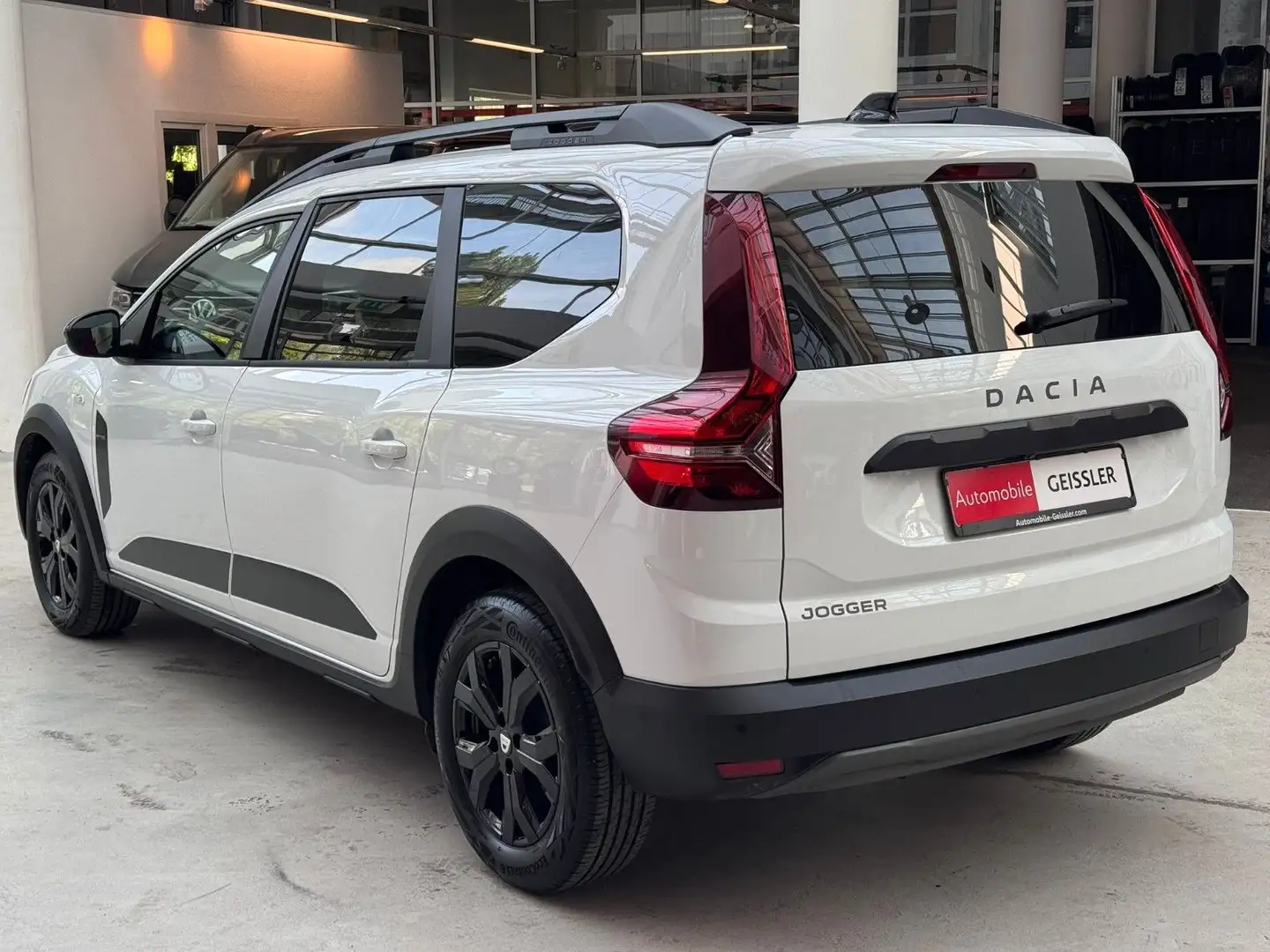Dacia Jogger Extreme+ LED+NAVI+KAMERA+SITZHZG+2TKM Weiß - 2