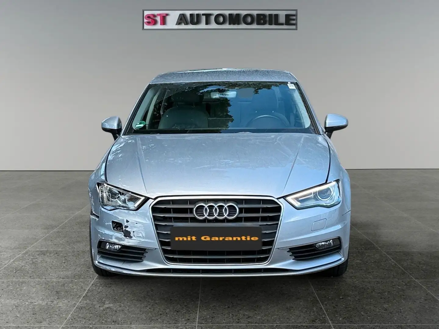 Audi A3 Limousine Attraction 1.4-Navi-Leder-Automatik Silber - 2