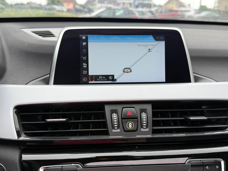 BMW X1 X1 1.5 dA sDrive16 AdBlue (EU6d-TEMP)/Capteurs avant et arrière/Toit ouvrant panoramique/Système de navigation — photo 13