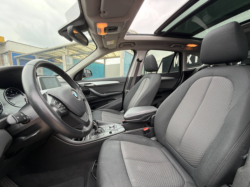 BMW X1 X1 1.5 dA sDrive16 AdBlue (EU6d-TEMP)/Capteurs avant et arrière/Toit ouvrant panoramique/Système de navigation — photo 6