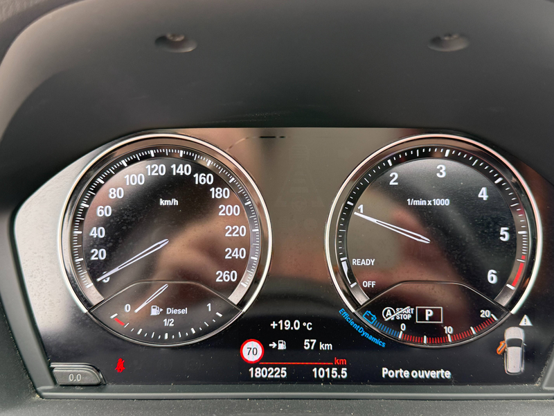 BMW X1 X1 1.5 dA sDrive16 AdBlue (EU6d-TEMP)/Capteurs avant et arrière/Toit ouvrant panoramique/Système de navigation — photo 11