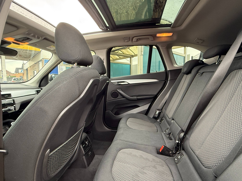 BMW X1 X1 1.5 dA sDrive16 AdBlue (EU6d-TEMP)/Capteurs avant et arrière/Toit ouvrant panoramique/Système de navigation — photo 7