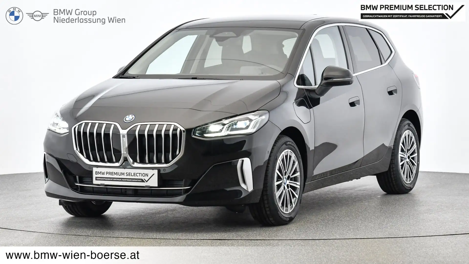 BMW 225 e xDrive Active Tourer Schwarz - 1