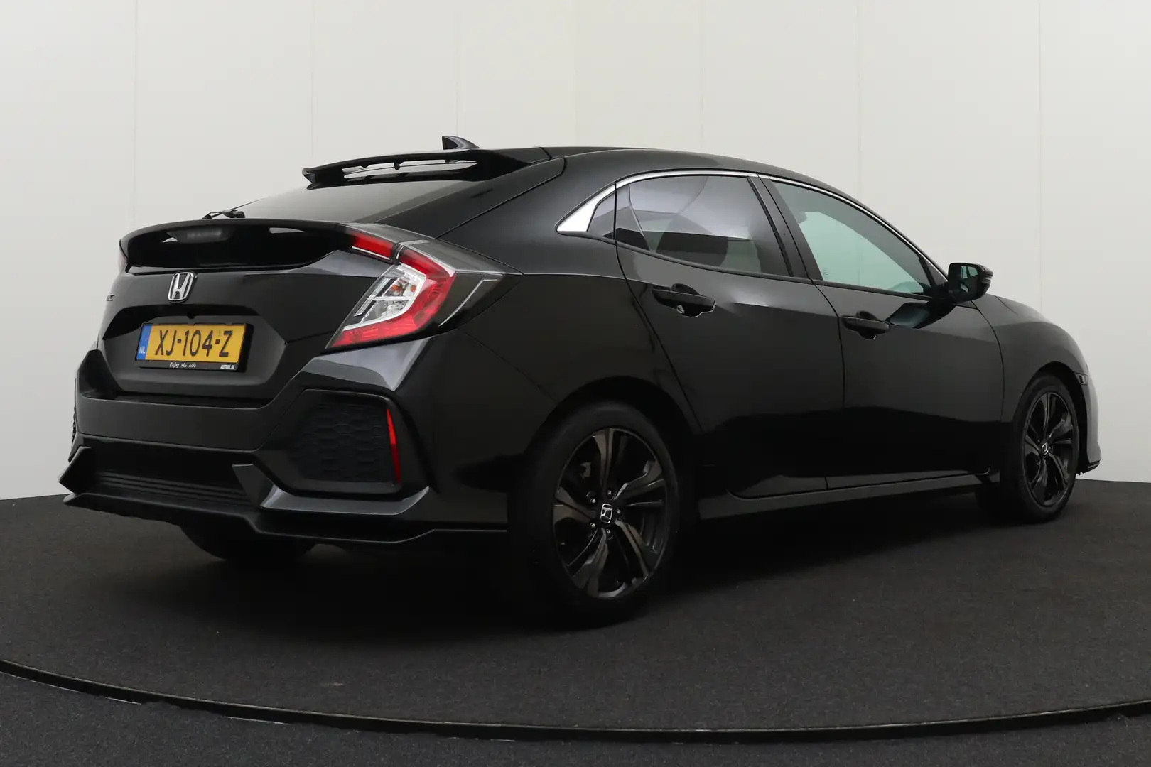 Honda Civic 1.0 Aut. i-VTEC Premium+ Black-Edition Camera Adap Noir - 2