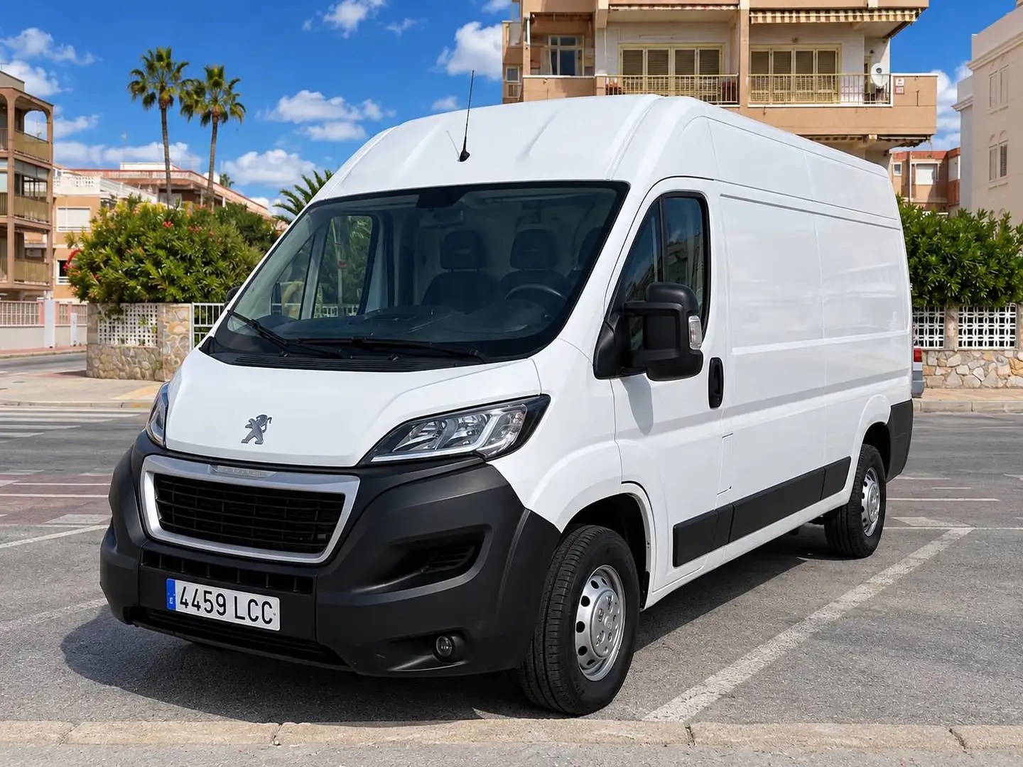Peugeot Boxer Boxer Furgón 2.0BlueHDI 335 L3H2 Pack 130 Pack Blanco - 1
