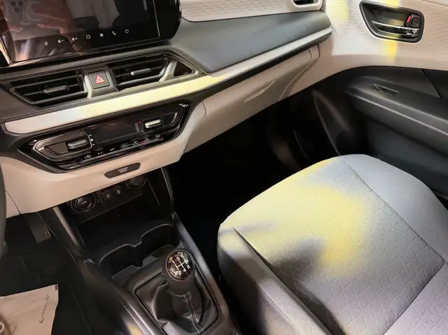Suzuki Swift view 12