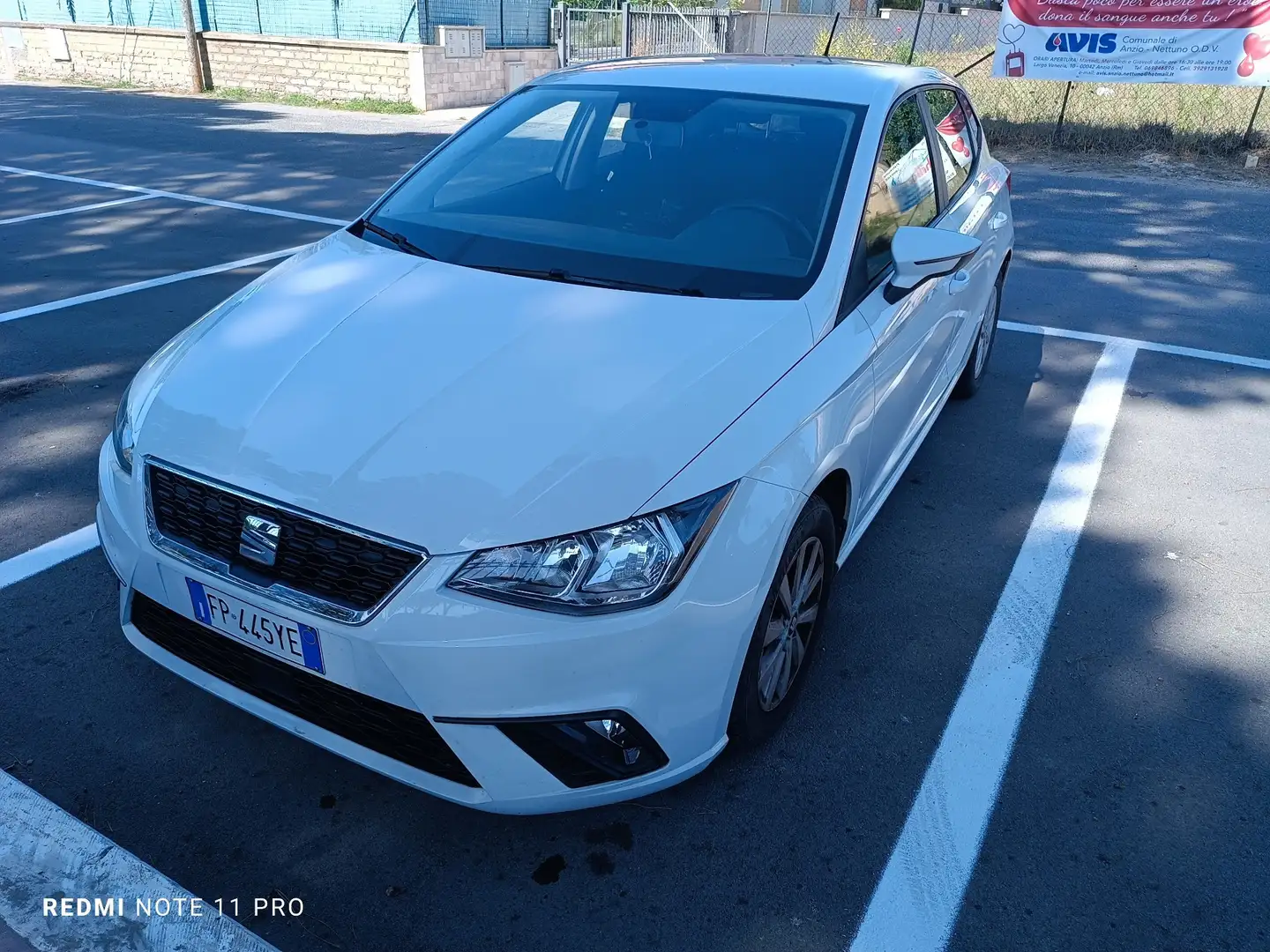 SEAT Ibiza 1.0 Business 75cv - 1