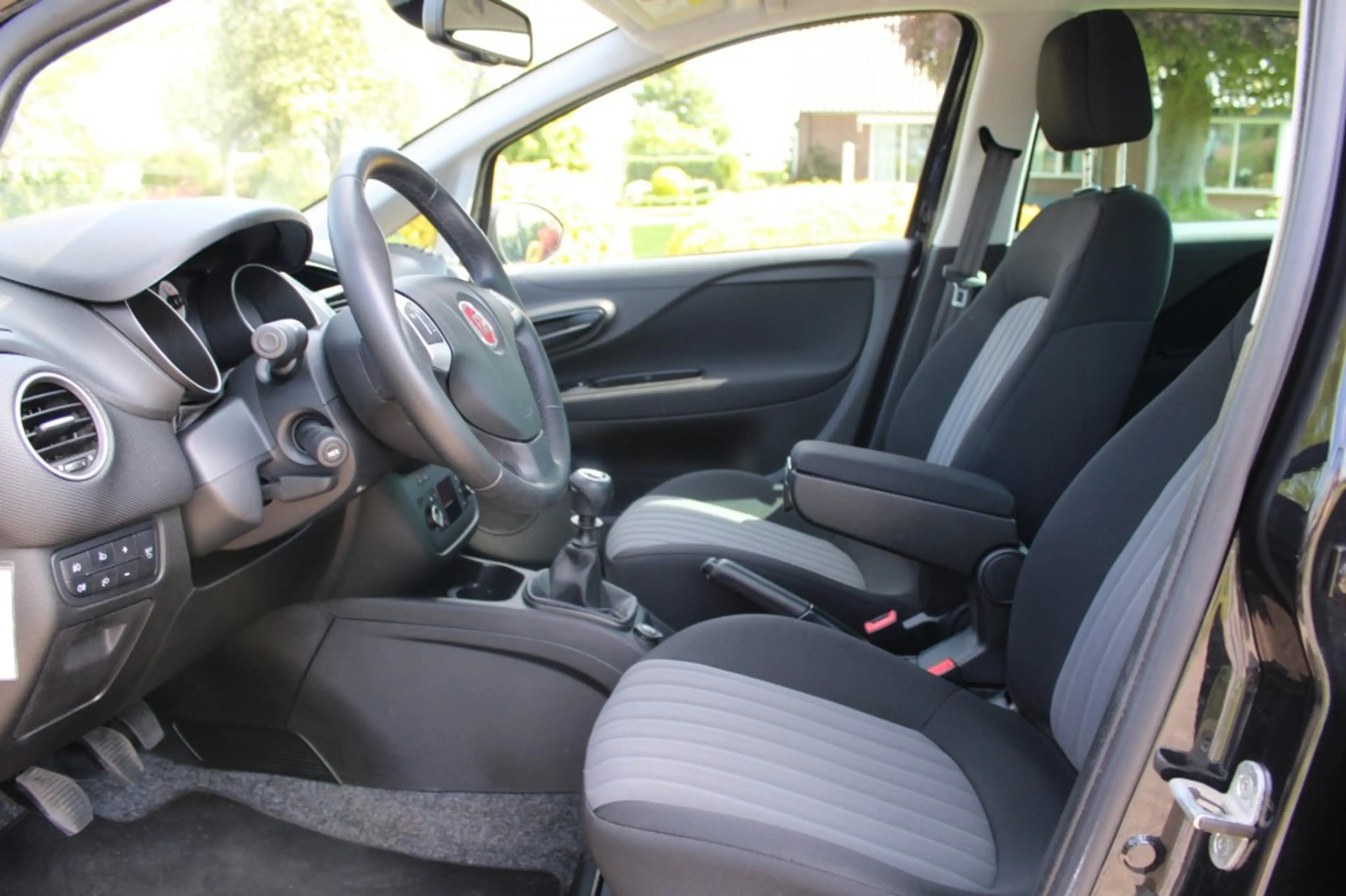 Fiat Punto Evo 0.9 TwinAir 101pk Sempre 5-drs ECC/Cruise/Navi/PDC — photo 5