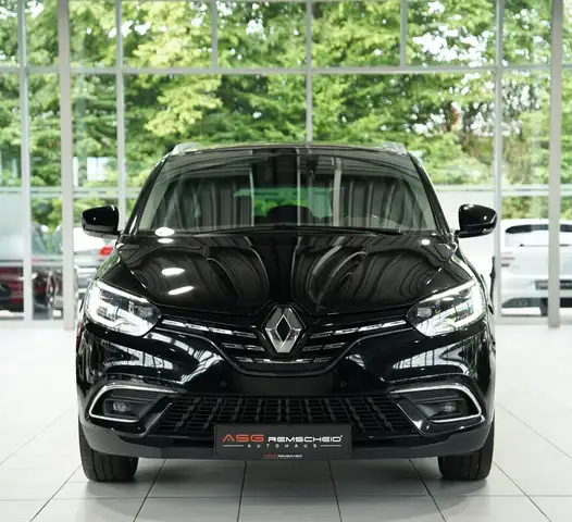 Renault Scenic view 3