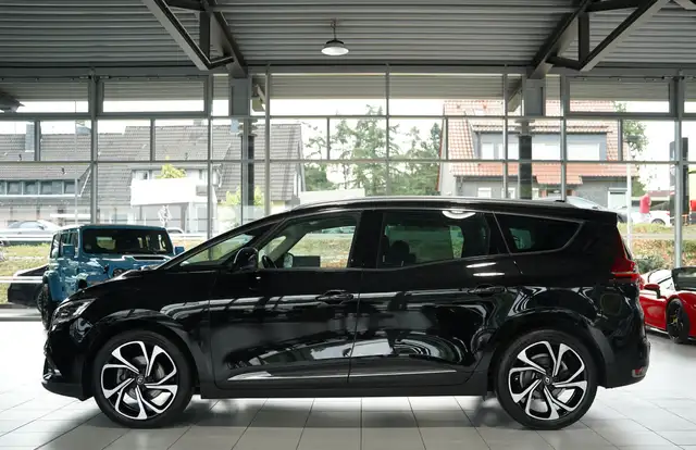 Renault Scenic view 10