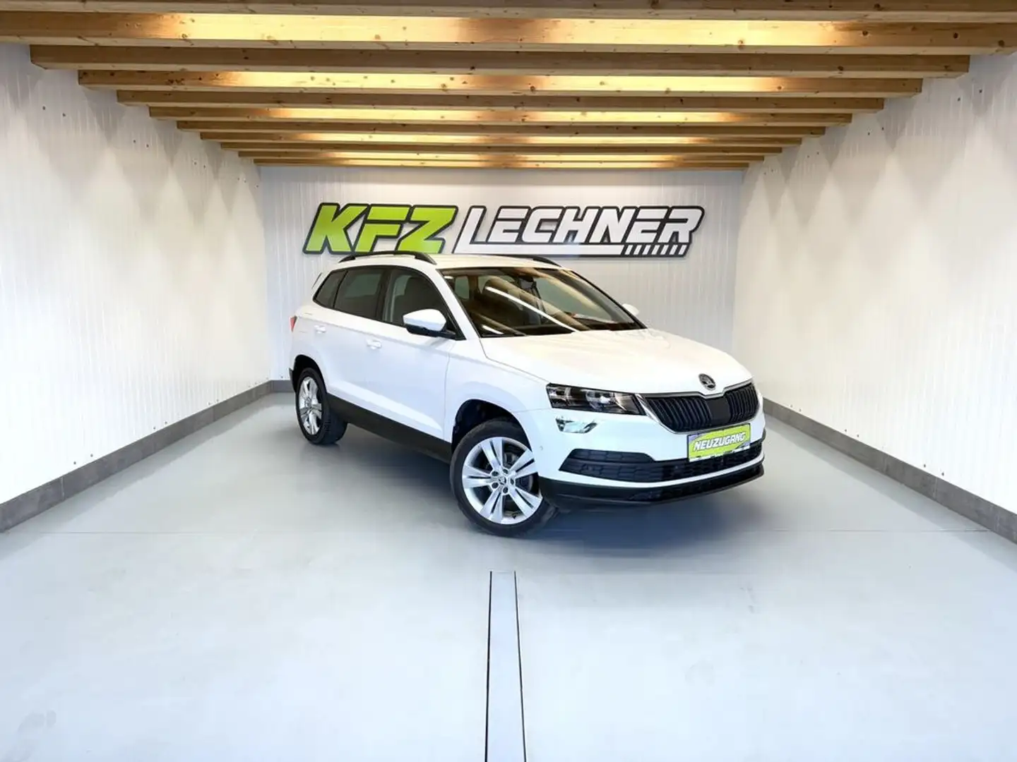 Skoda Karoq 1,6 TDI DSG ''NAVI*R-KAM*TEMP*USB*SITZH'' Biały - 1