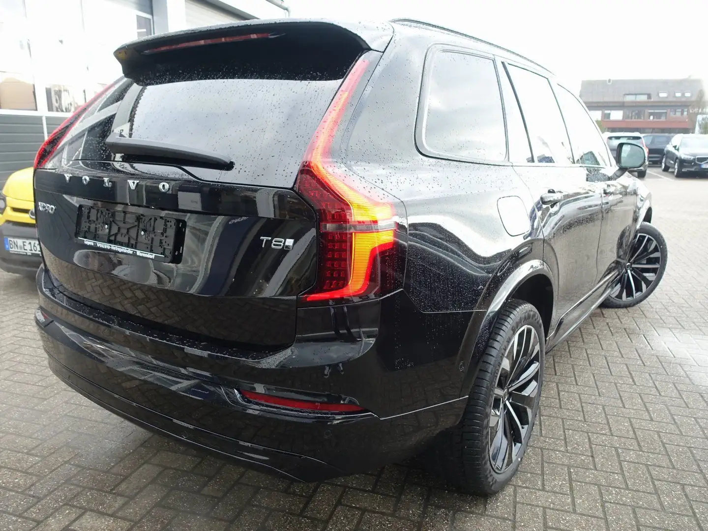 Volvo XC90 Plus Dark T8 AWD Plug-in hybrid/360°/HeadUp Noir - 2
