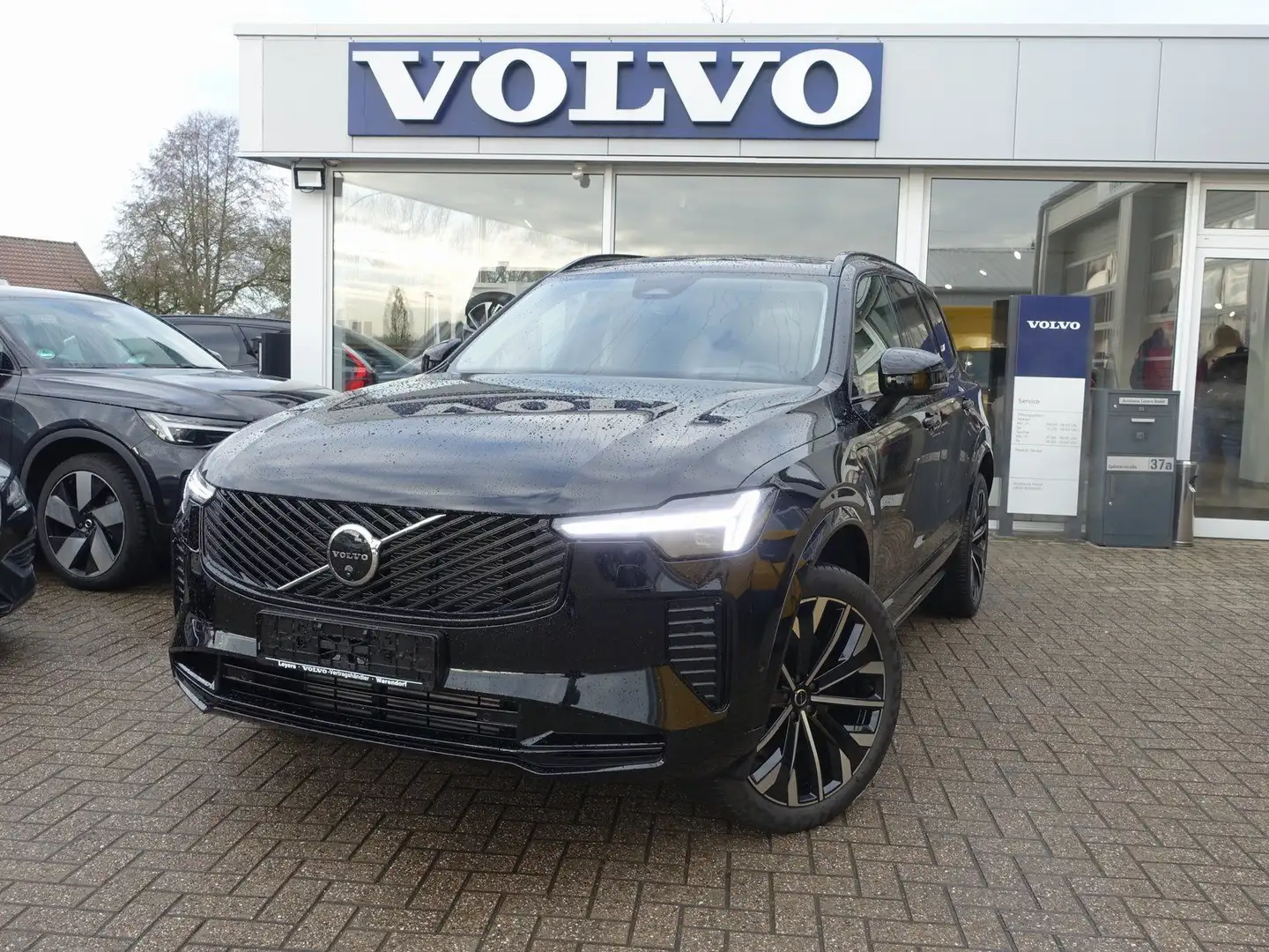 Volvo XC90 Plus Dark T8 AWD Plug-in hybrid/360°/HeadUp Noir - 1
