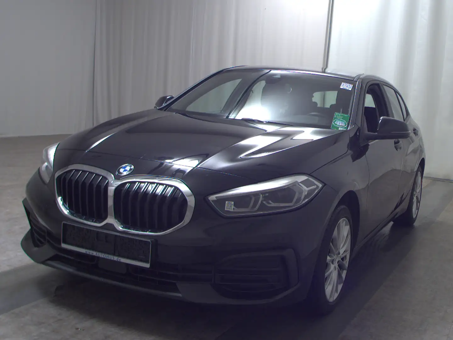 BMW 120 d Advantage AHK Navi Active PDC LED vc AUT Černá - 2