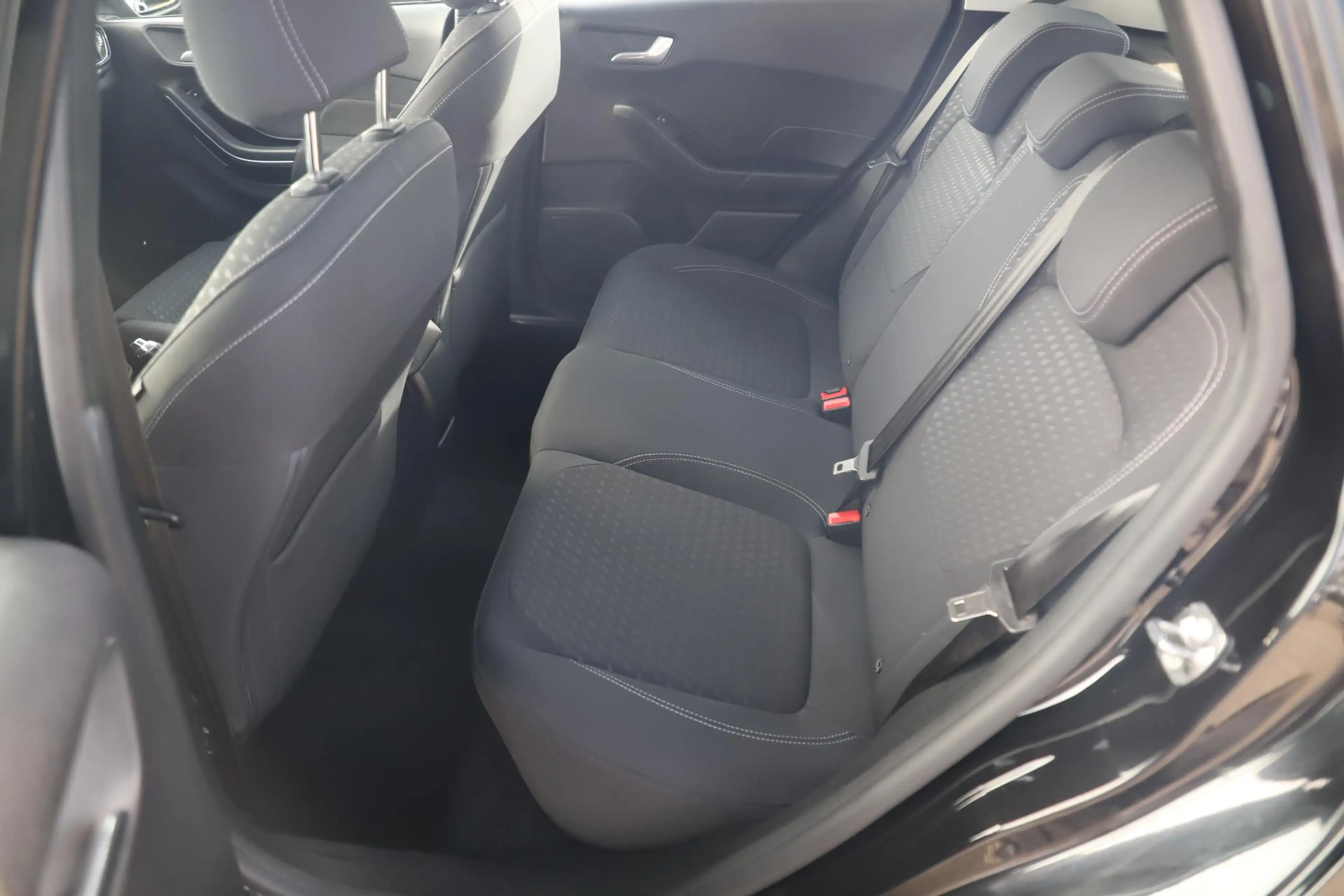 Ford Fiesta 1.0 EcoBoost Titanium 95PK Winter Pakket Stuur & S — photo 7