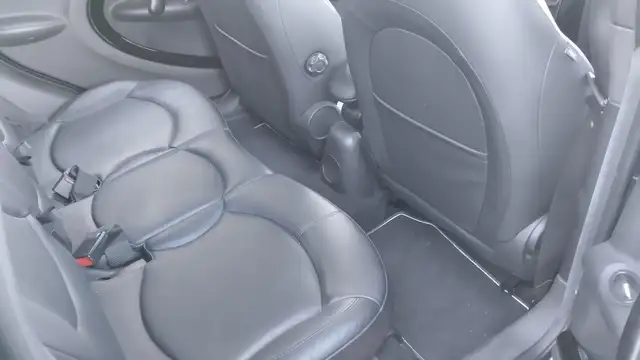 Mini Countryman view 8