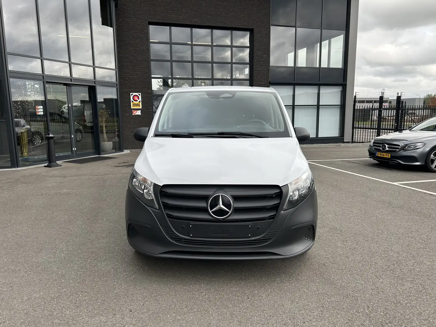 Mercedes-Benz Vito 116 CDI L3 Pro 2500KG Trekhaak / MBUX / Camera / N Blanc - 2