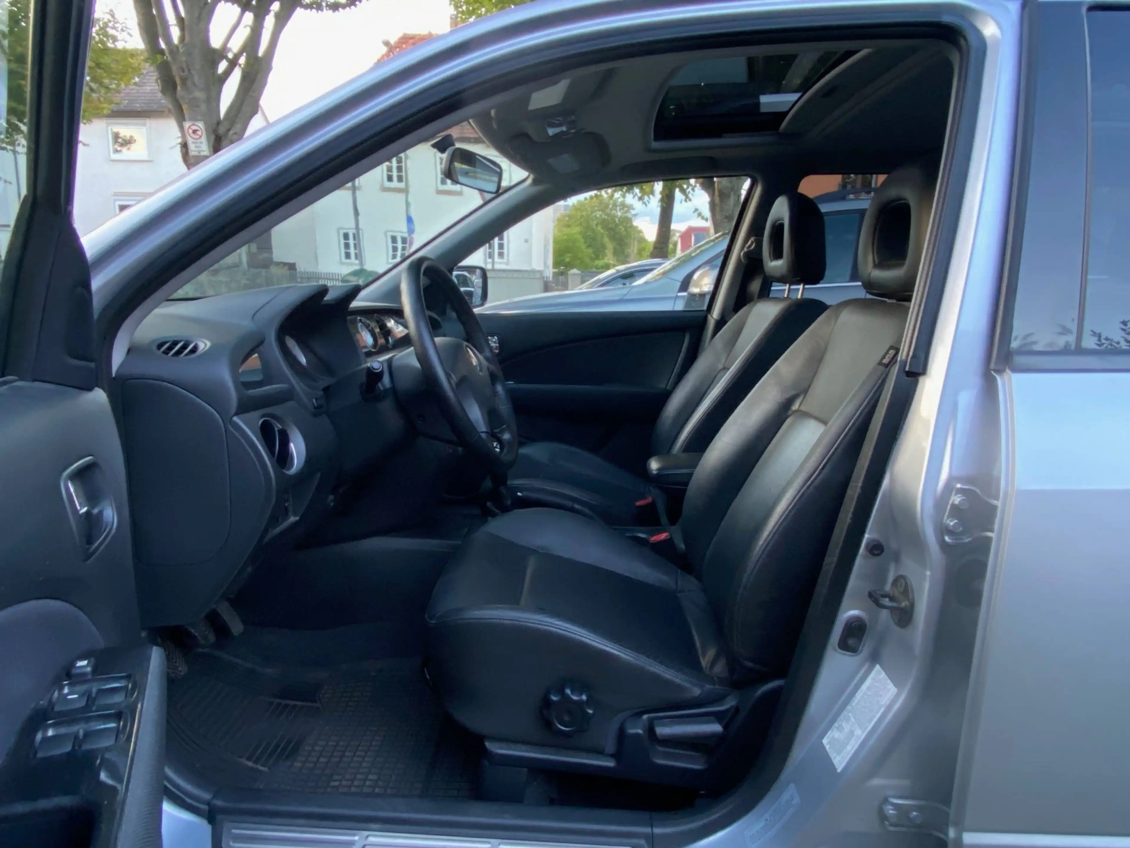 Mitsubishi Outlander Outlander 2.0 Sport Allrad, Leder, Doppelglasdach — photo 8