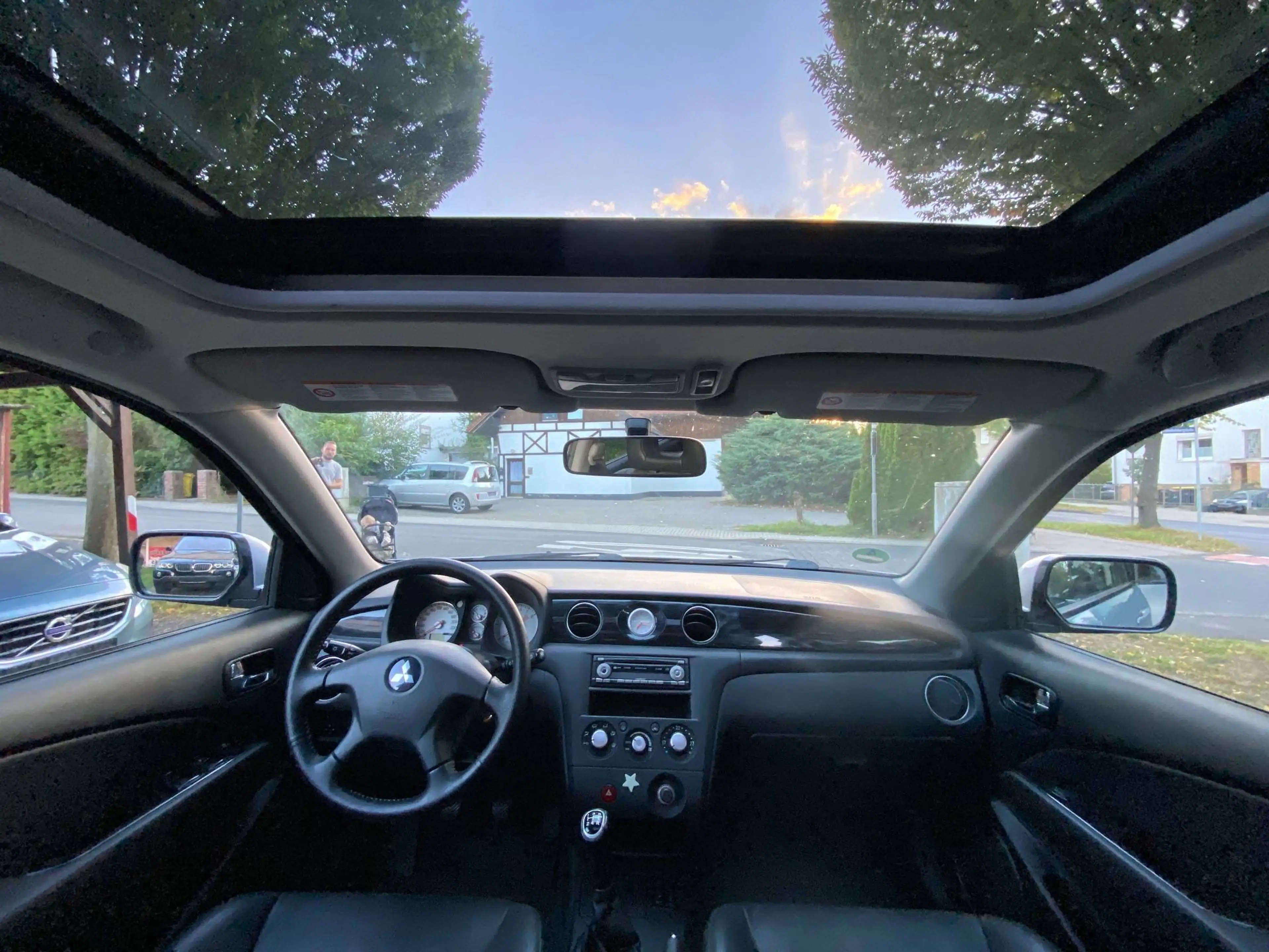 Mitsubishi Outlander Outlander 2.0 Sport Allrad, Leder, Doppelglasdach — photo 10