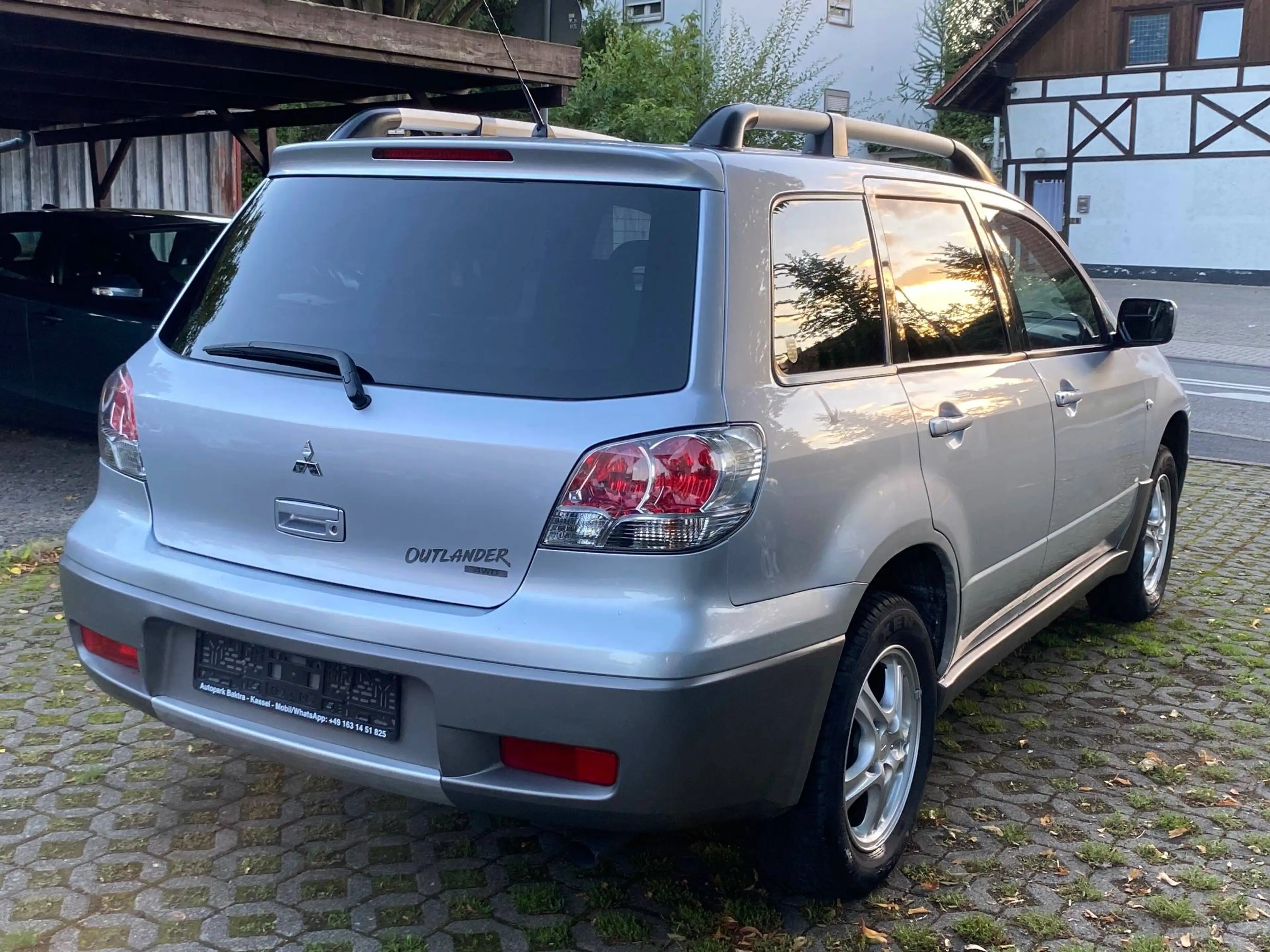 Mitsubishi Outlander Outlander 2.0 Sport Allrad, Leder, Doppelglasdach — photo 5