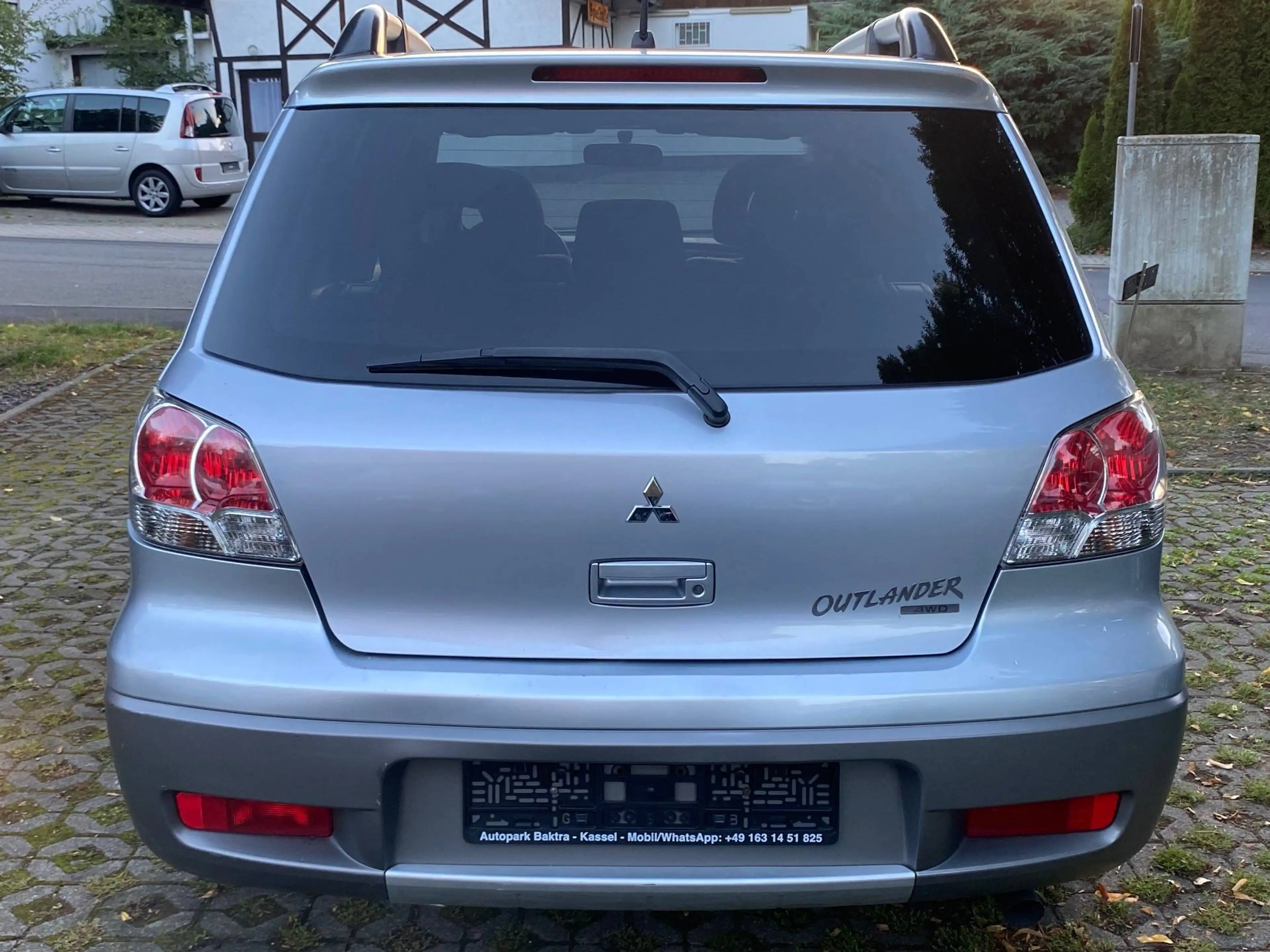 Mitsubishi Outlander Outlander 2.0 Sport Allrad, Leder, Doppelglasdach — photo 6