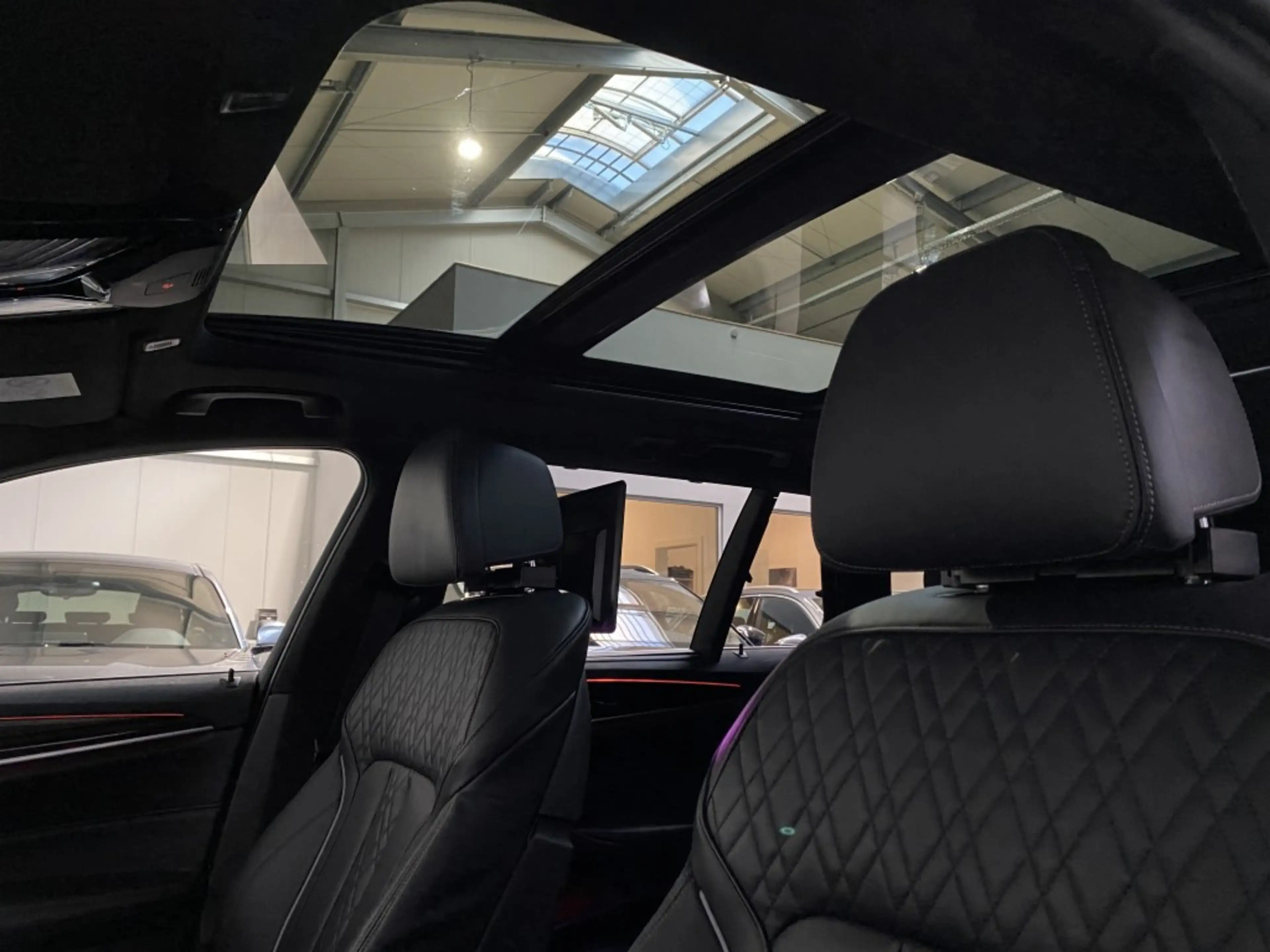 BMW 540 xDrive M Sport Navi Pano LED AHK STHZ — photo 11