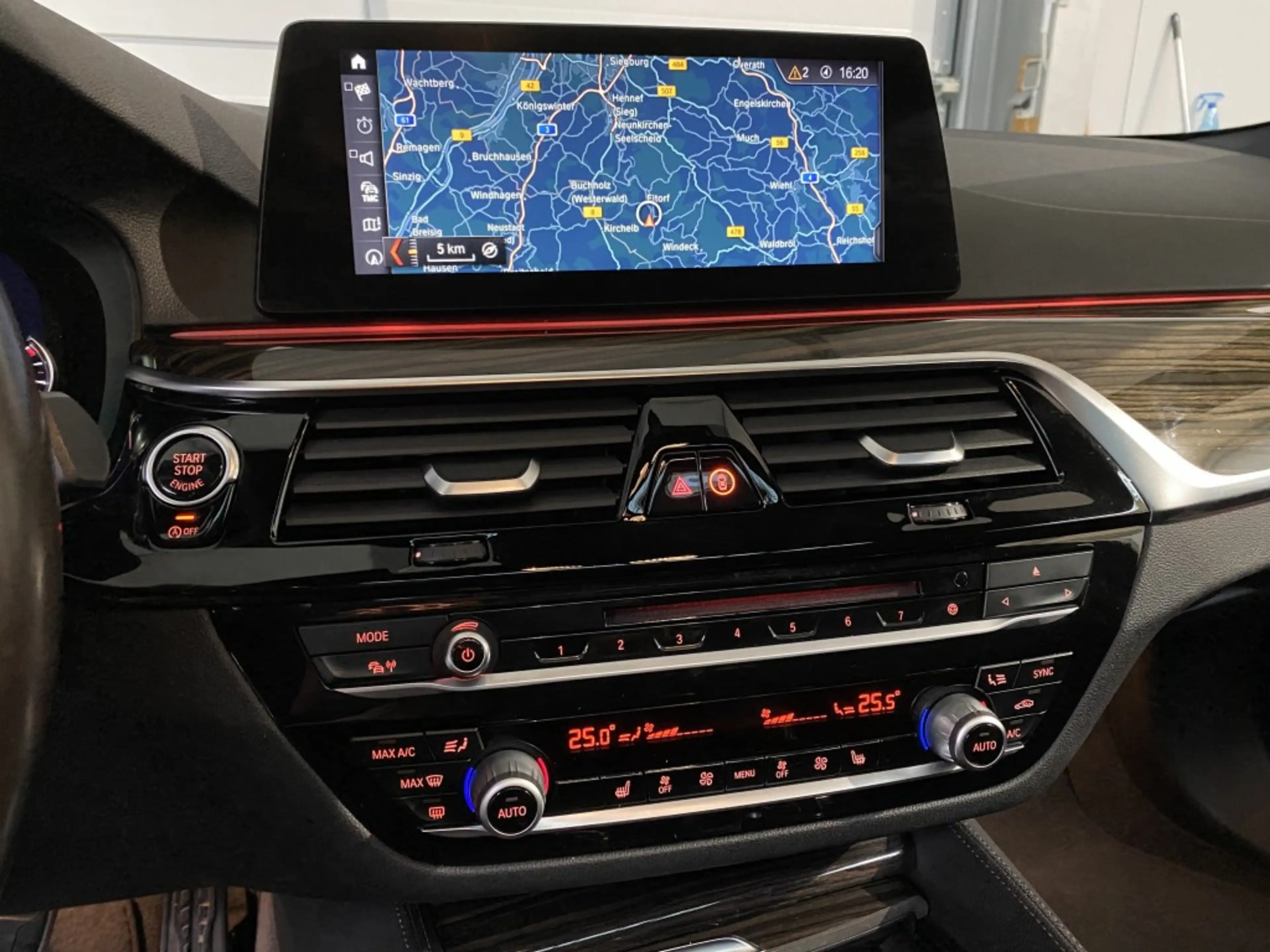 BMW 540 xDrive M Sport Navi Pano LED AHK STHZ — photo 14