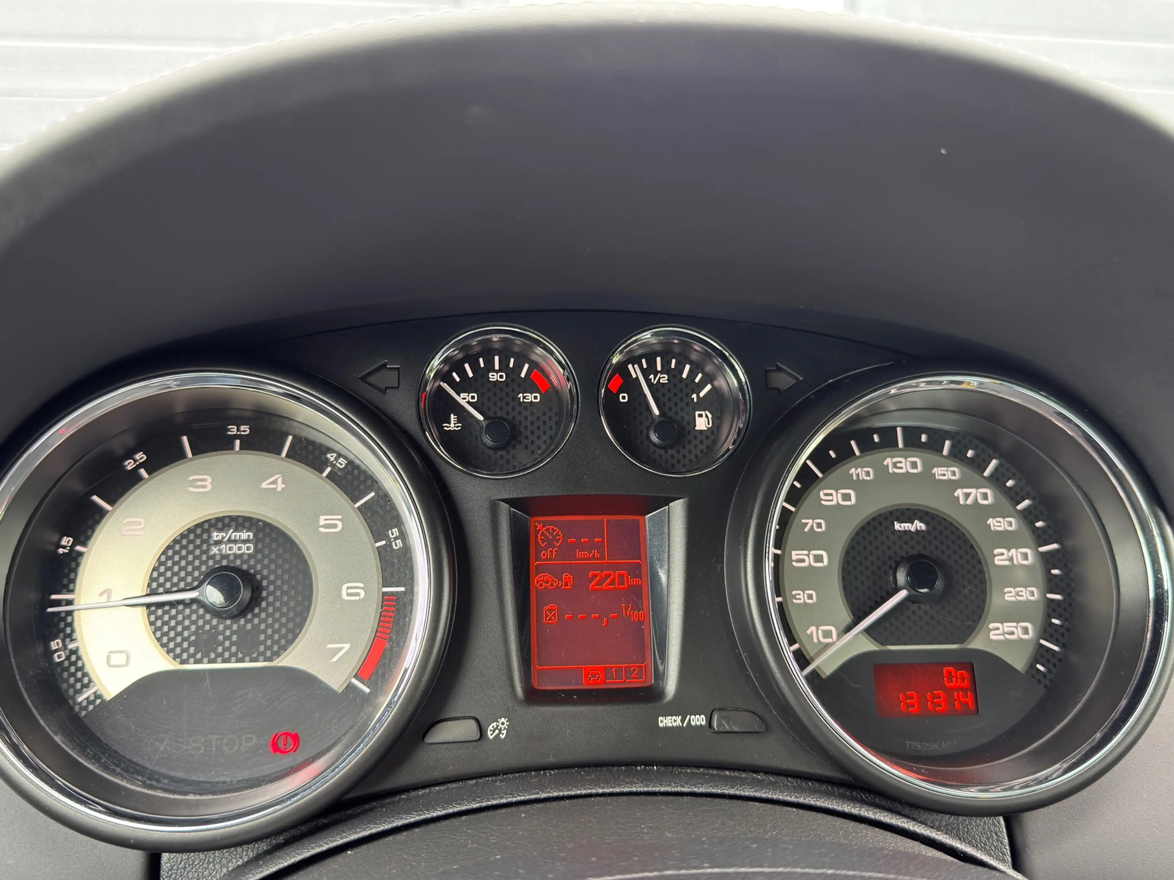 Peugeot RCZ 1.6 THP / PARKEERSENSOREN / OH BOEKEN AANWEZIG — photo 11