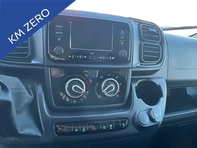 Peugeot Boxer view 15