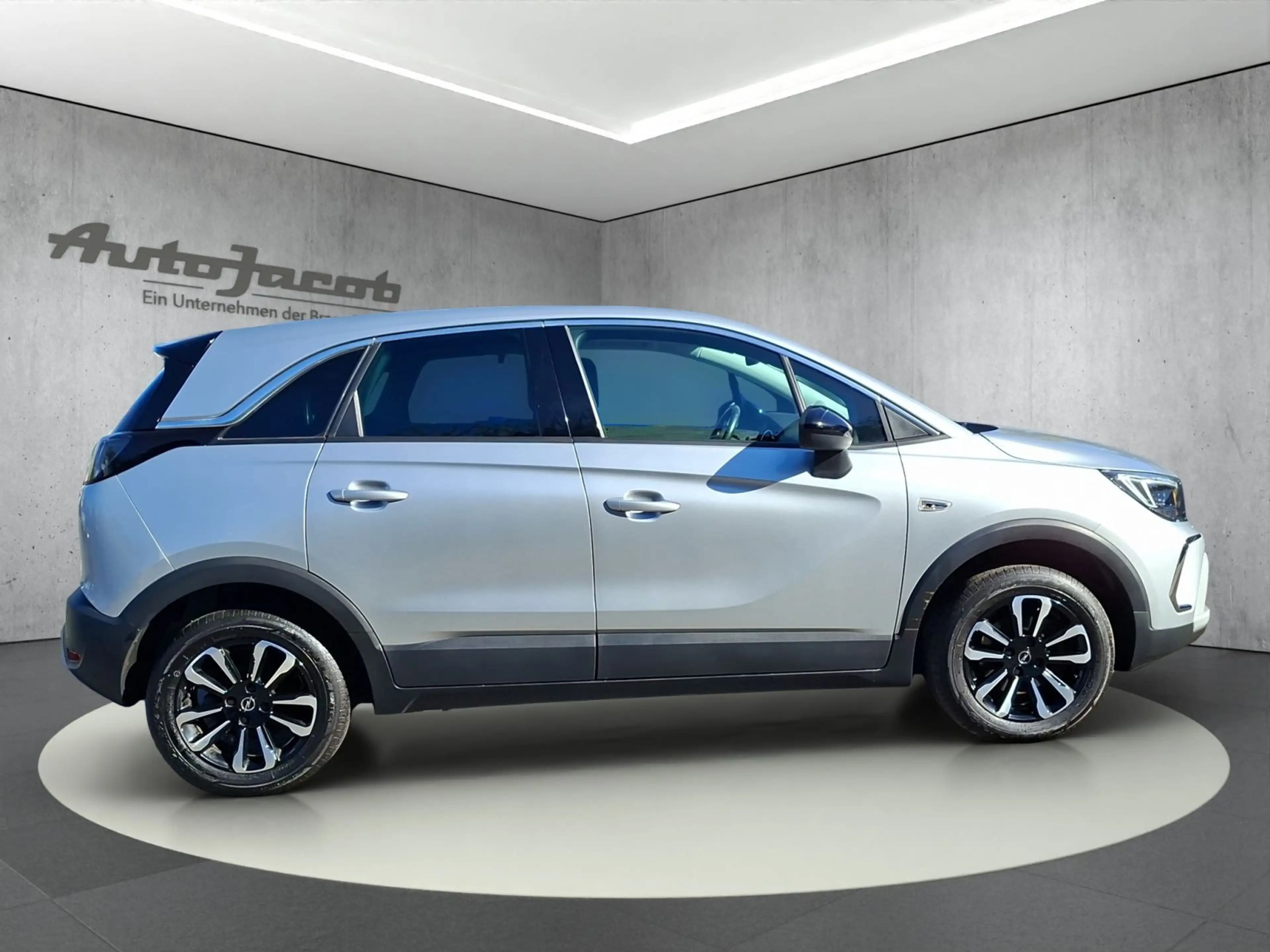 Opel Crossland 1.2 Turbo — photo 6