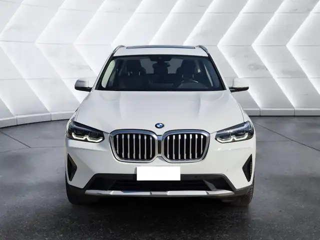 BMW X3 view 2