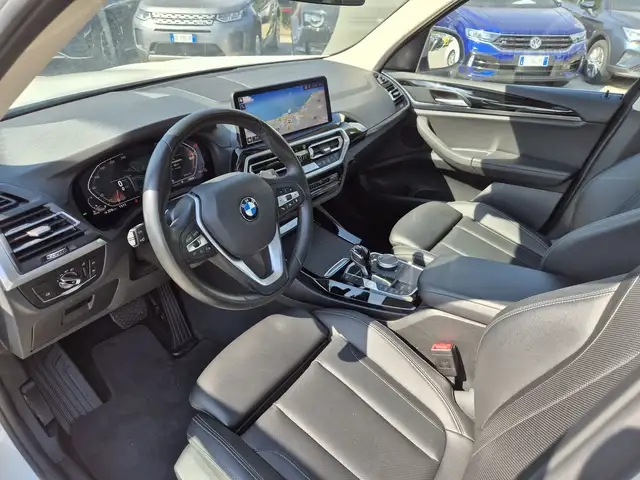 BMW X3 view 6