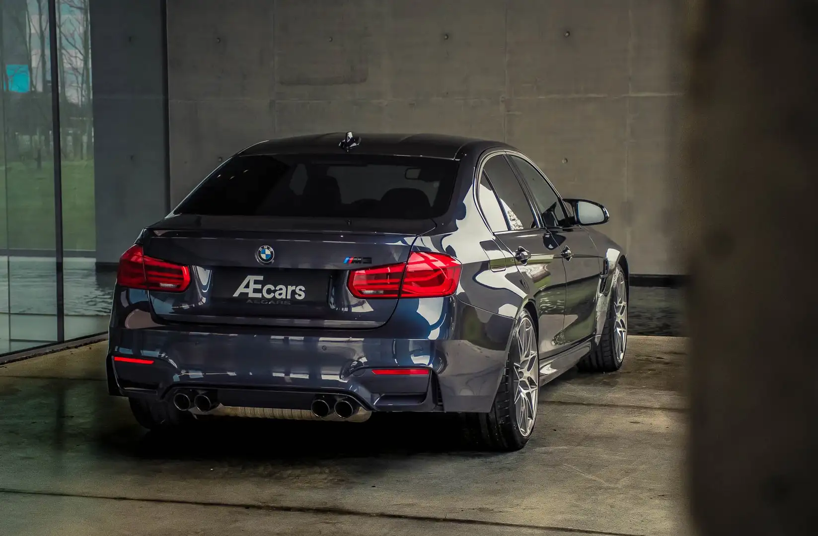 BMW M3 ***30 JAHRE JUBI / 1 OF 500 /BI-COLOR /BELGIAN *** Blauw - 2