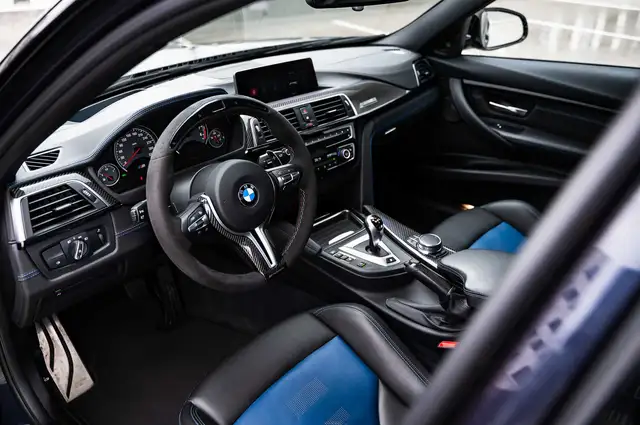 BMW M3 view 16