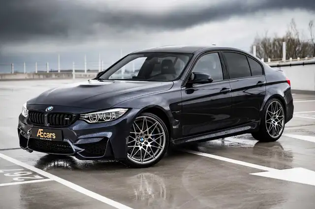 BMW M3 view 4