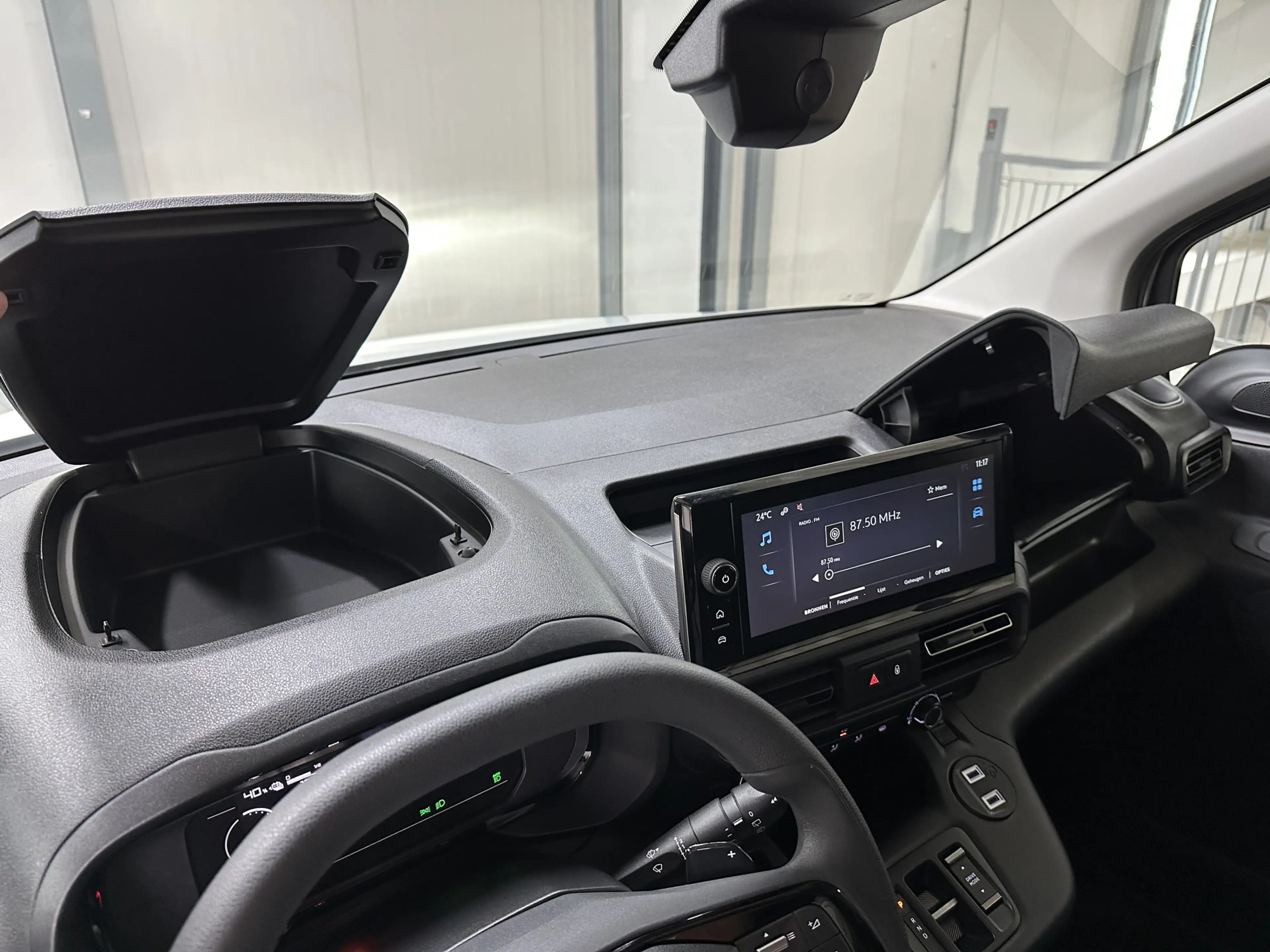 Toyota Proace City Electric Challenger Long (L2) 50 kWh 136pk | 3pers — photo 14