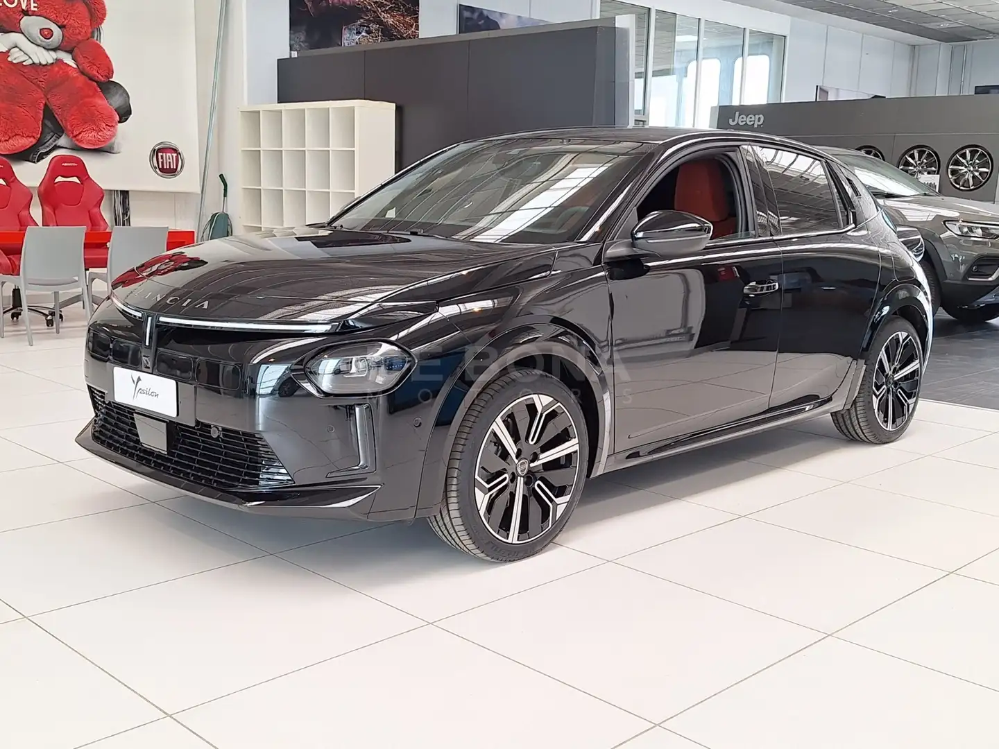 Lancia Ypsilon 51kwh lx Zwart - 1