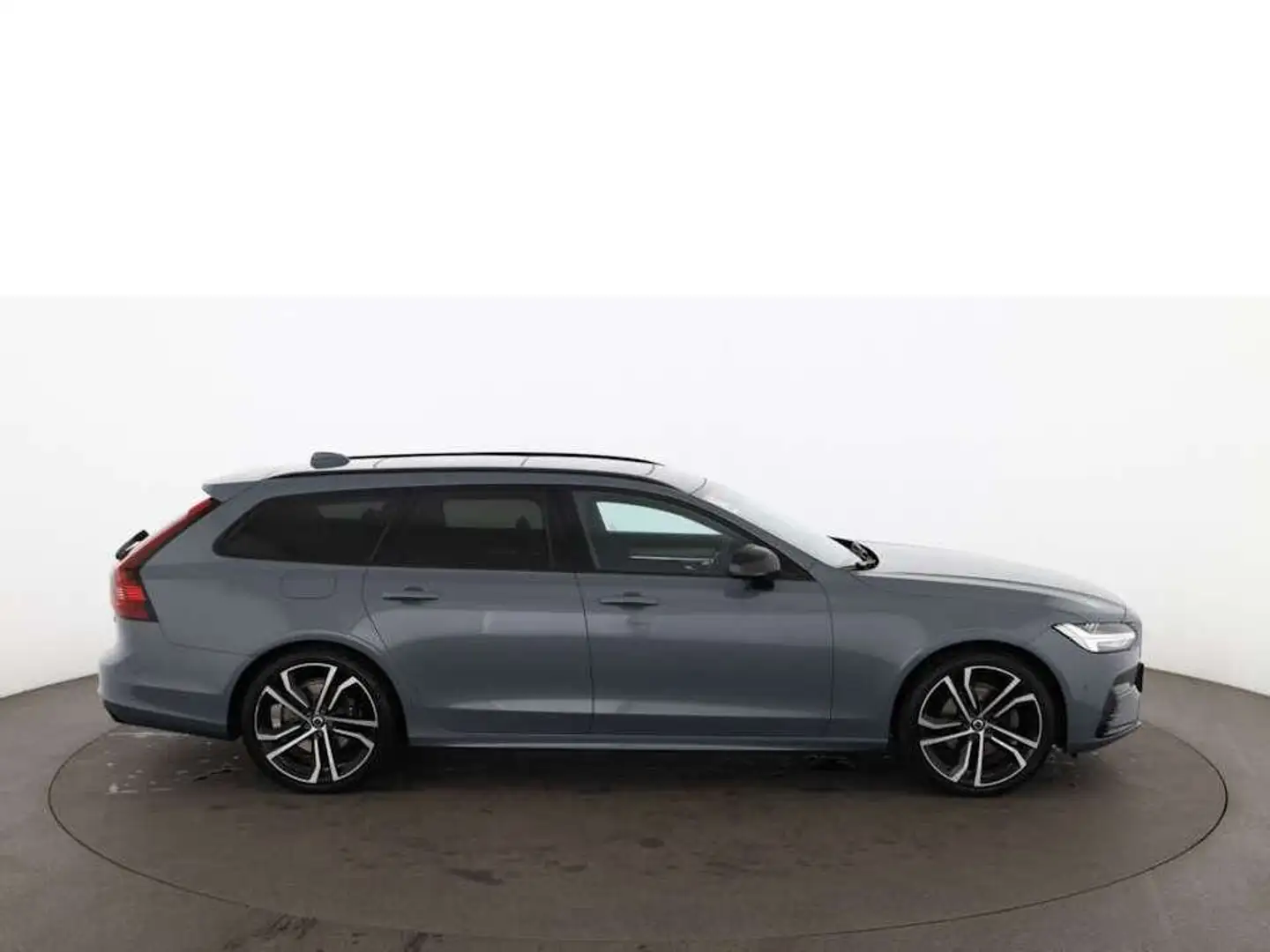 Volvo V90 B4 Ultimate Dark Aut LED STANDHZG SKY 360-CAM Grau - 2