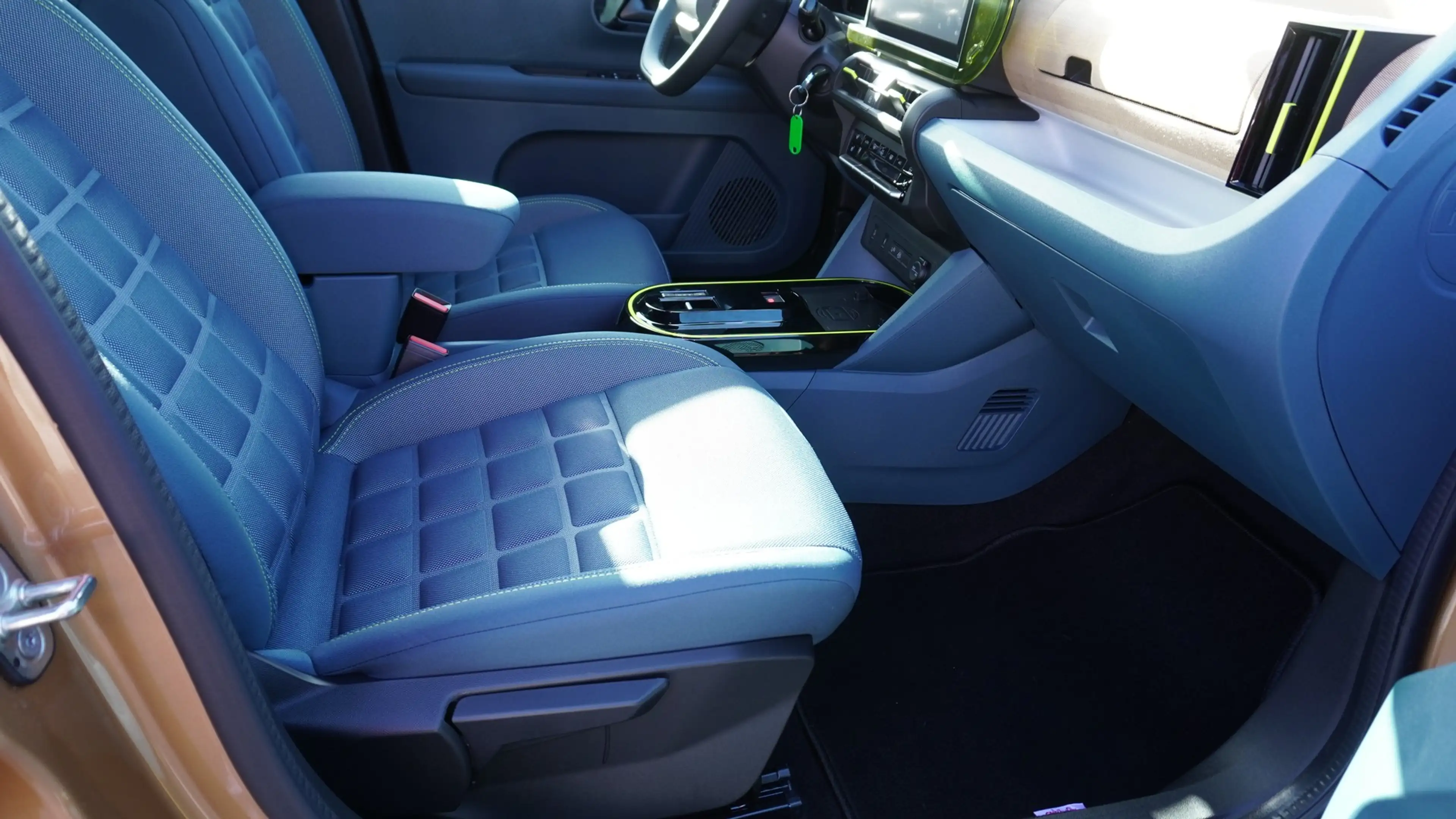 Fiat Grande Panda La Prima 1.2 Aut. LED Navi Kamera — photo 14