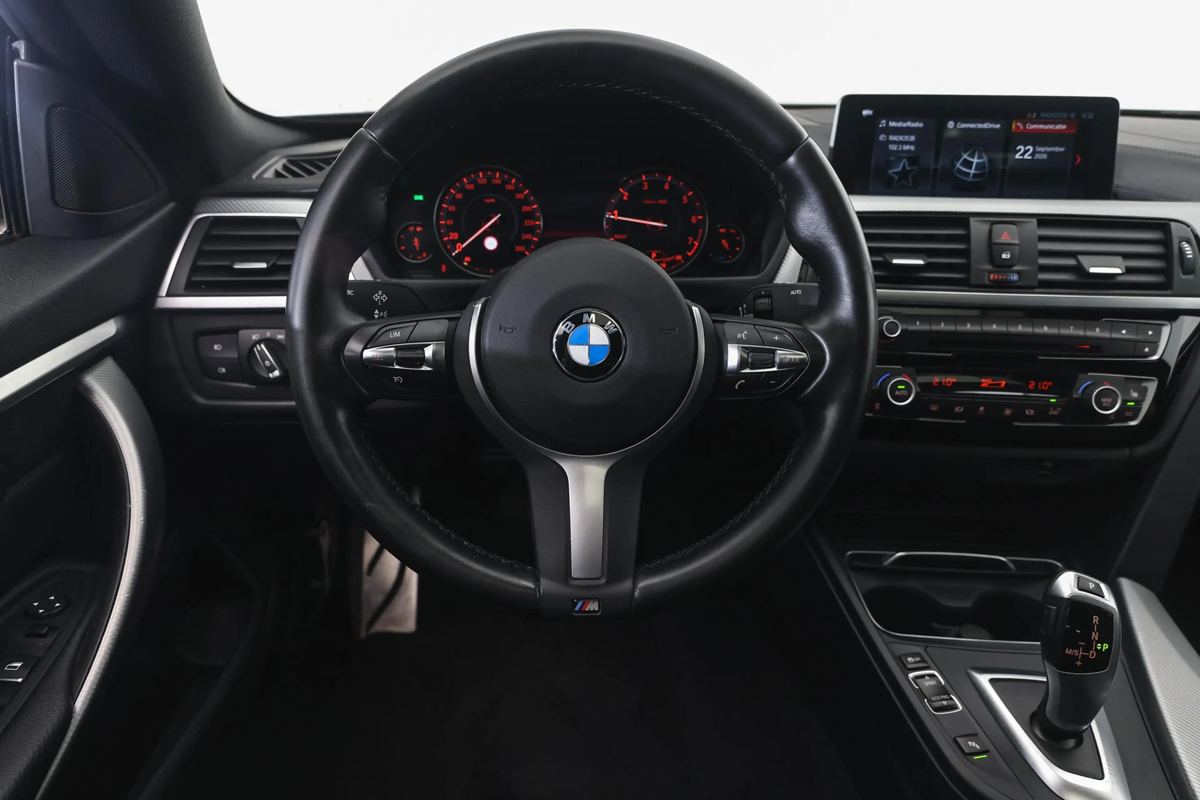 BMW 418 4 Serie Gran Coupé 418i High Executive M Sport Aut — photo 3
