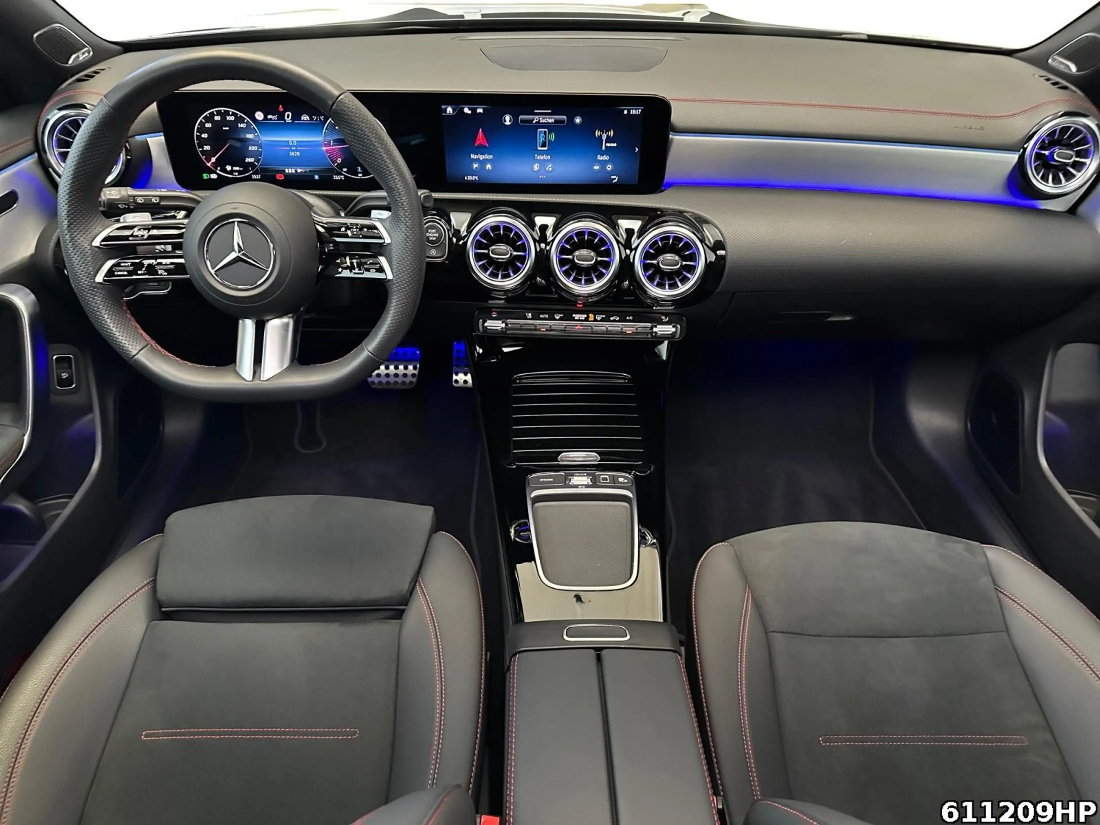 Mercedes-Benz CLA 220 d AMG AHK Pano Burmester Multibeam — photo 8