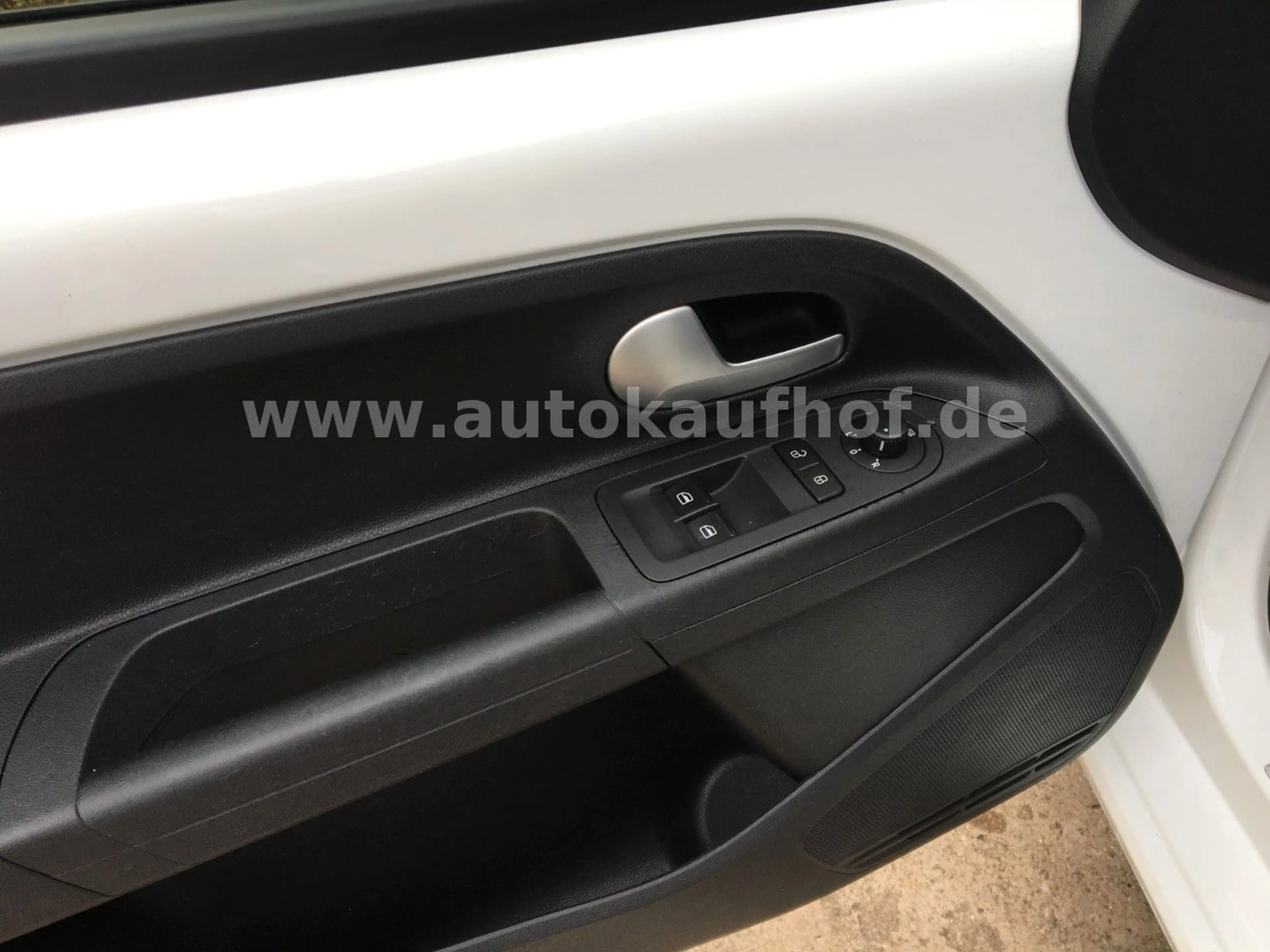 Volkswagen up! United *Klimaautomatik+SHZ* — photo 15