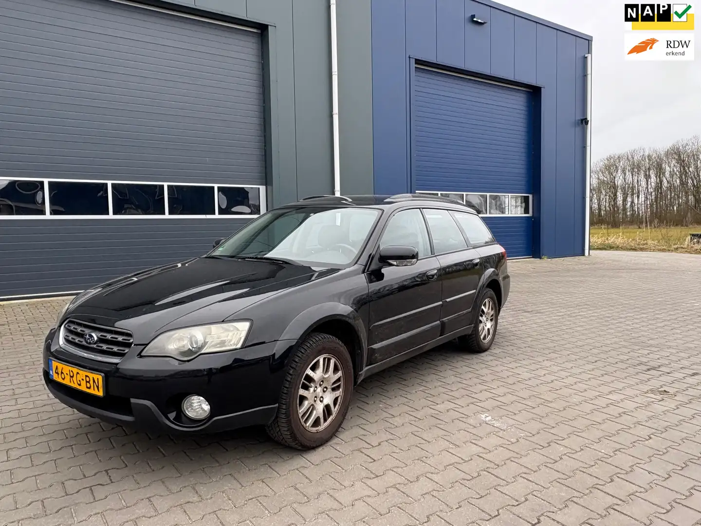 Subaru OUTBACK 2.5i Airco 4X4 Чорний - 1