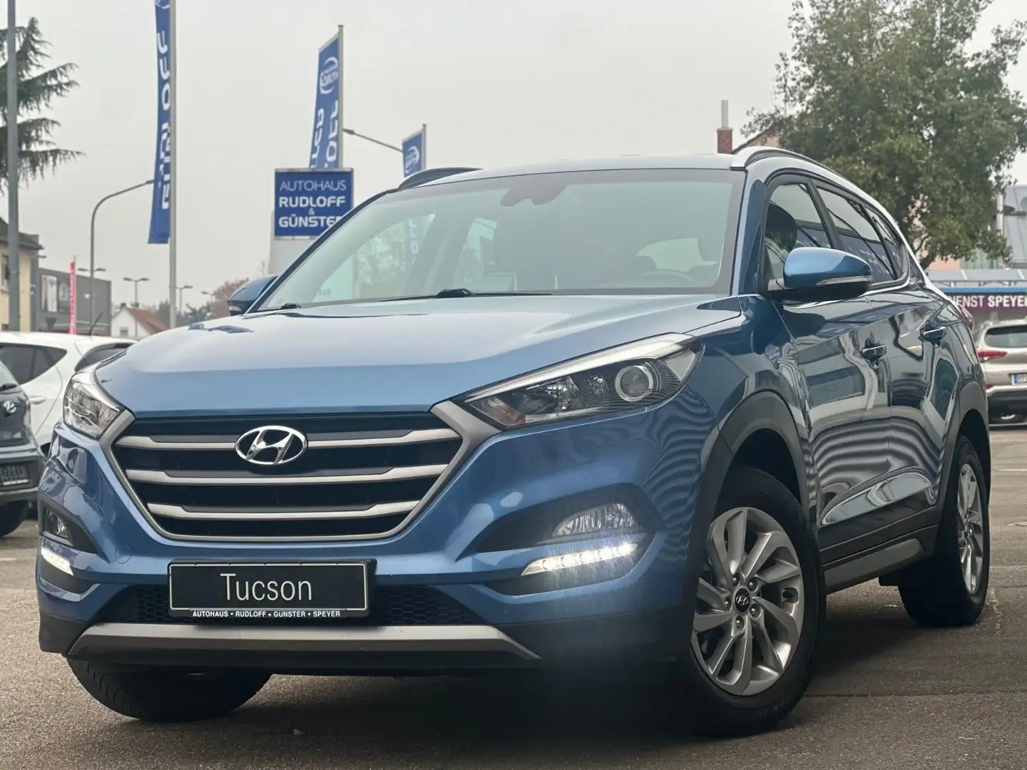 Hyundai TUCSON 1,6 NAVI/SHZ/CAM/TOTW/4SEASON/GARANTIE Blau - 1