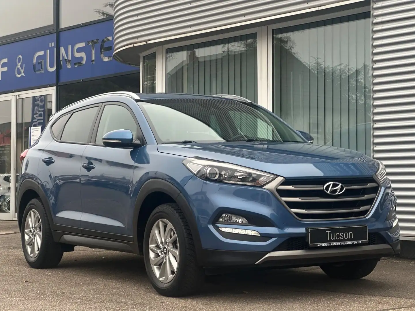Hyundai TUCSON 1,6 NAVI/SHZ/CAM/TOTW/4SEASON/GARANTIE Blau - 2