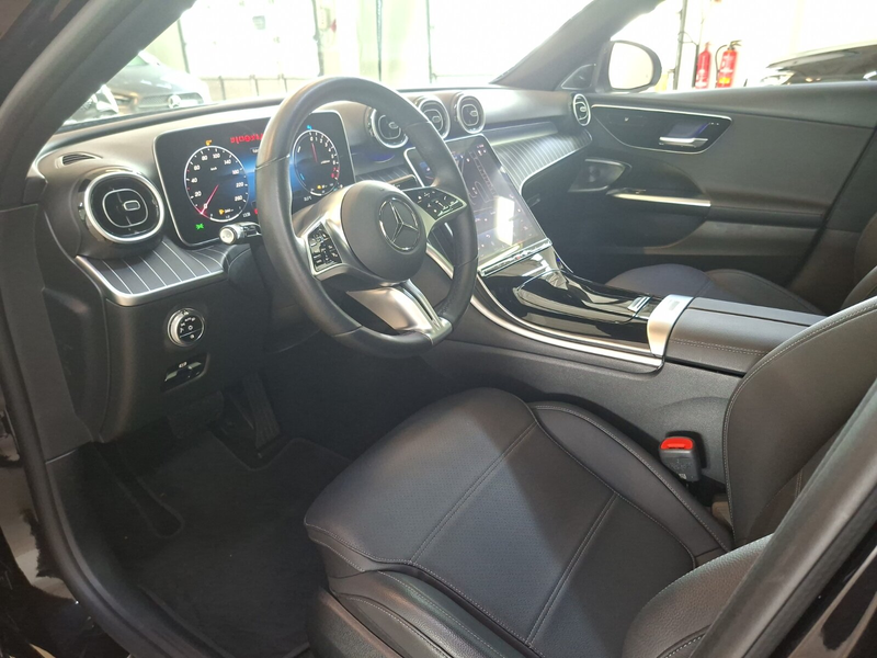Mercedes-Benz C 400 C 400 e 4MATIC — photo 10