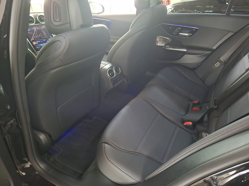Mercedes-Benz C 400 C 400 e 4MATIC — photo 12