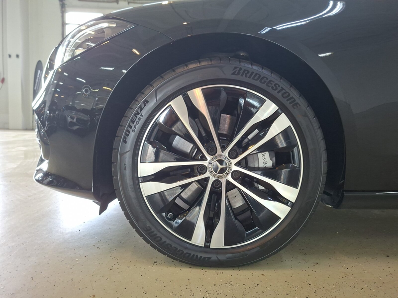 Mercedes-Benz C 400 C 400 e 4MATIC — photo 9