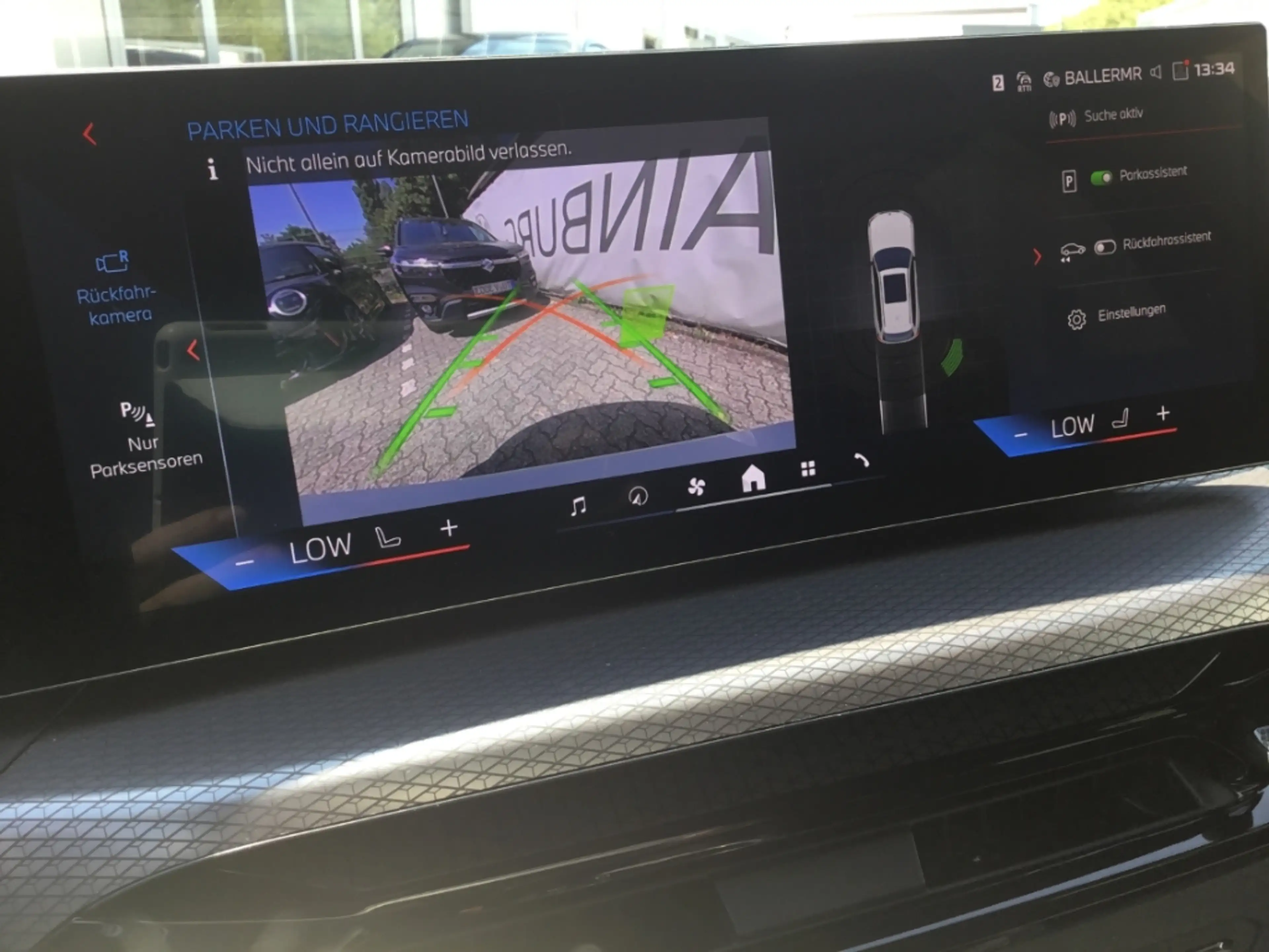 BMW 340 xDrive Touring Sportpaket Navi Digitales Cockpit M — photo 14